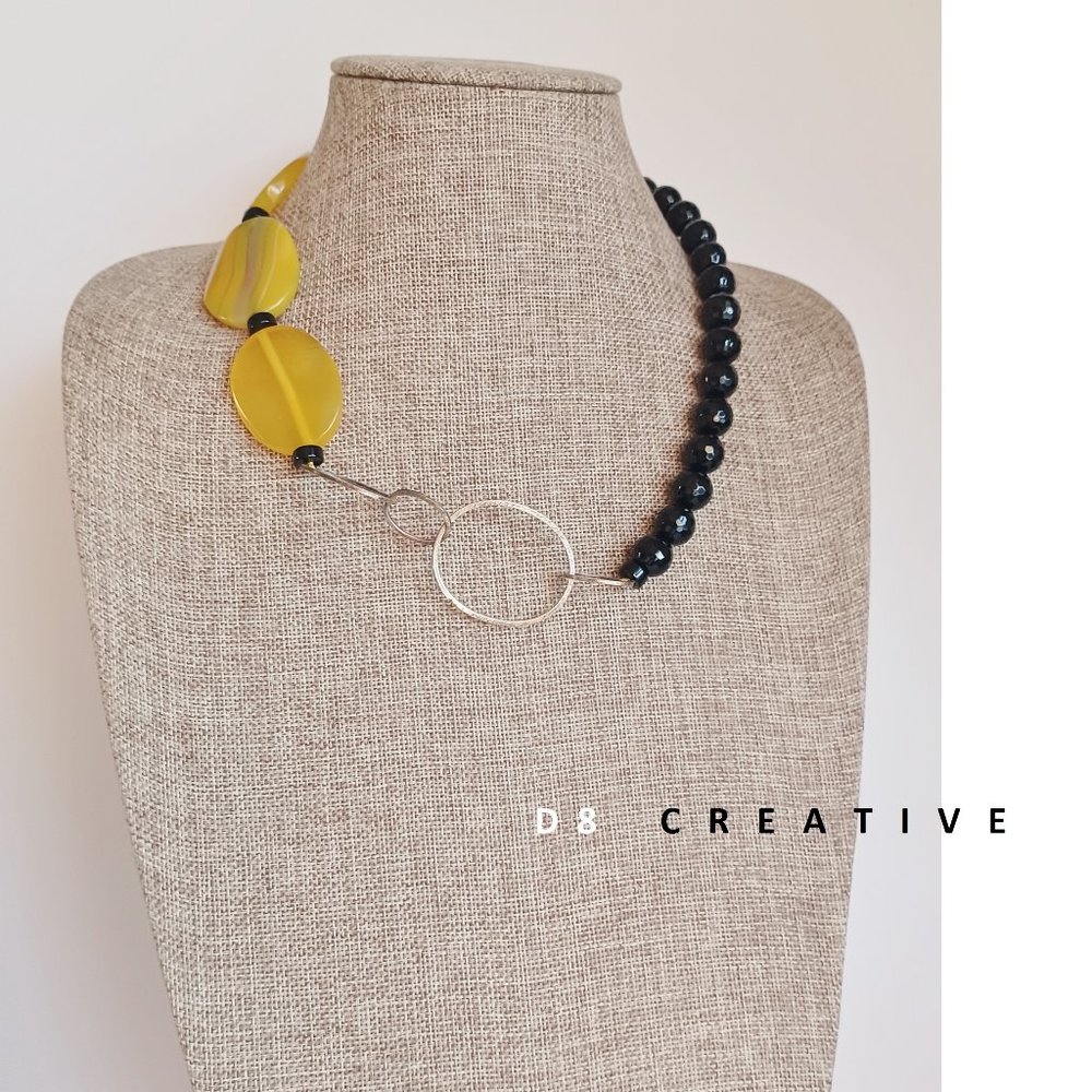 New natural Agate stone with black agate and Sterling Silver Necklace